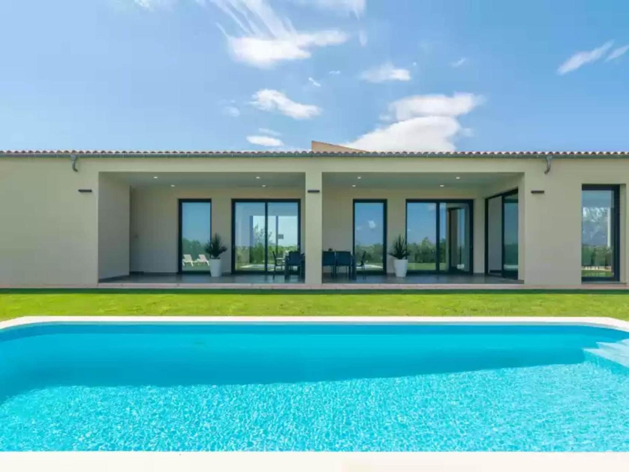 Villa Astonishing With Private Pool